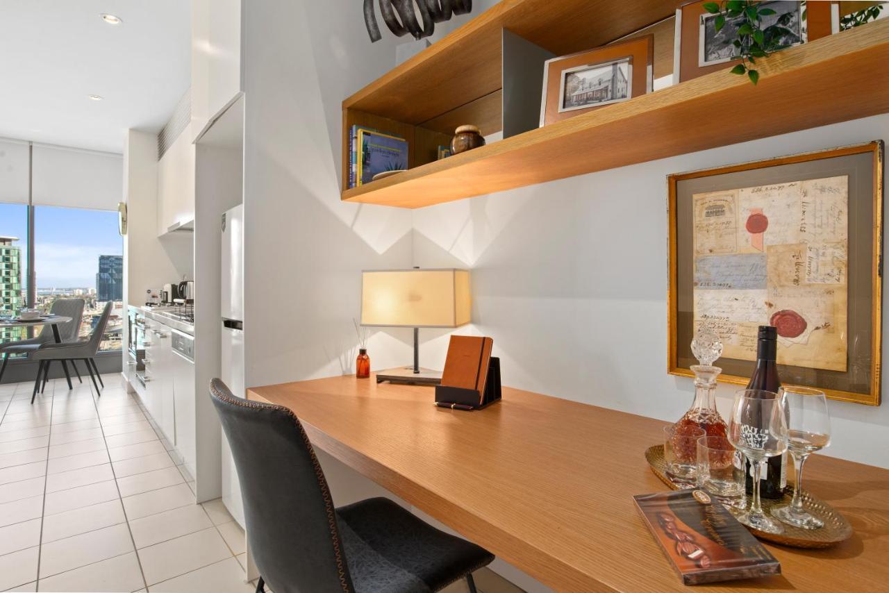 Sophisticated Designer Condo W River & City Views Melbourne Exterior foto